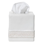 Le Panier Tissue Cover Whitewash Measurements: 5.5\L, 5.5\W, 6\H
Made of: Ceramic
Made in: Portugal

Use & Care:  Hand wash recommended